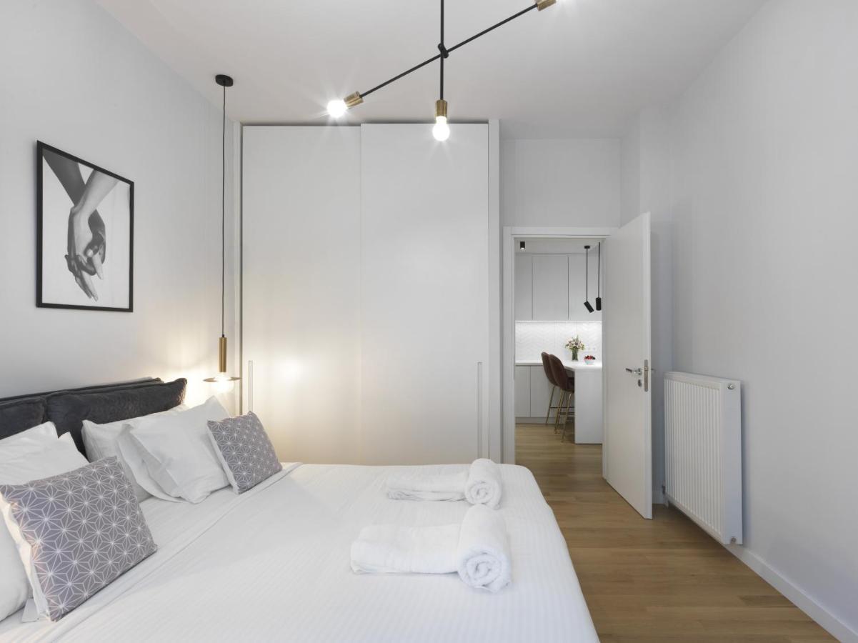Fresh, New & Ready For You! Rnvtd Apt In Koukaki! Афины Экстерьер фото
